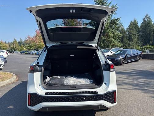 2025 Volkswagen Tiguan 2.0T SEL R-Line 4MOTION