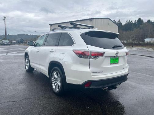 2016 Toyota Highlander Limited Platinum
