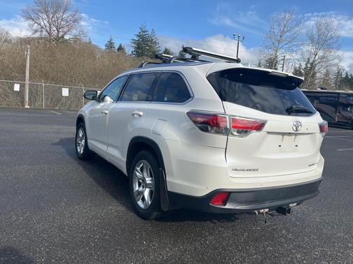 2016 Toyota Highlander Limited Platinum
