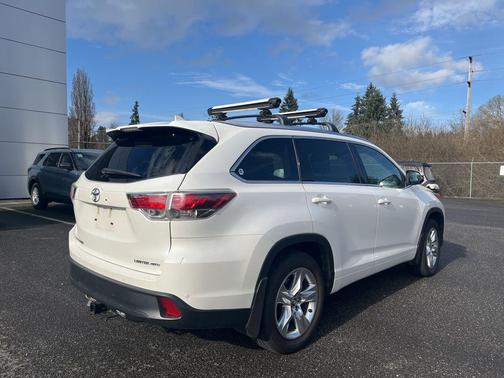 2016 Toyota Highlander Limited Platinum