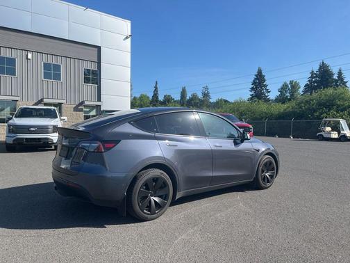 Gray 2022 Tesla Model Y Long Range Dual Motor All-Wheel Drive