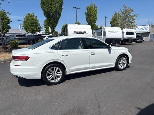 2020 Volkswagen Passat 2.0T SE