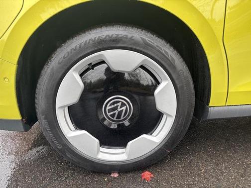 2025 Volkswagen ID. Buzz Pro S Plus with 4MOTION