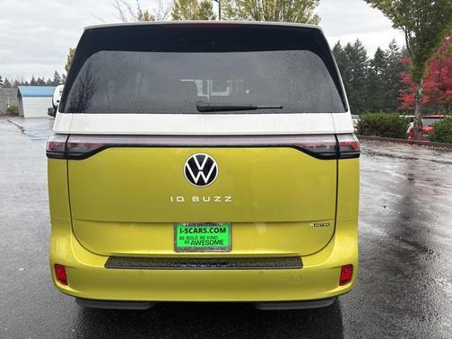 2025 Volkswagen ID. Buzz Pro S Plus with 4MOTION
