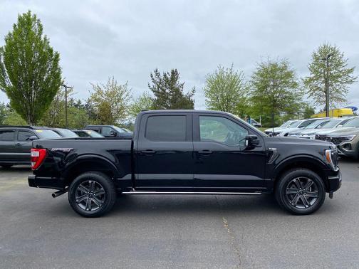 Agate Black Metallic 2023 Ford F-150 Lariat