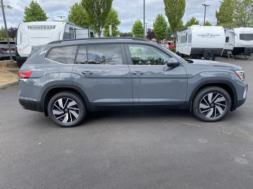 2025 Volkswagen Atlas 2.0T SE w/Technology 4MOTION