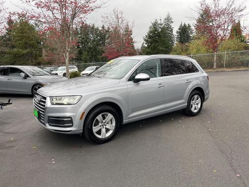 2019 Audi Q7 45 Premium Plus
