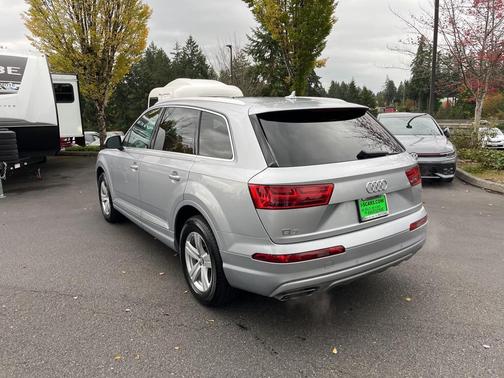 2019 Audi Q7 45 Premium Plus