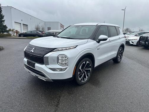 2023 Mitsubishi Outlander PHEV 