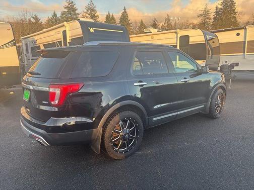 2017 Ford Explorer Platinum