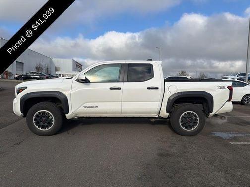 2024 Toyota Tacoma TRD Off Road