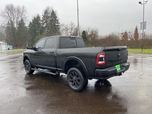 2019 RAM 2500 Laramie Crew Cab 4x4 6'4' Box