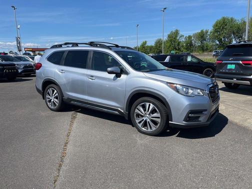 Ice Silver Metallic 2021 Subaru Ascent Limited 7-Passenger