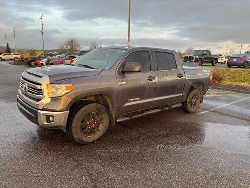 2016 Toyota Tundra SR5