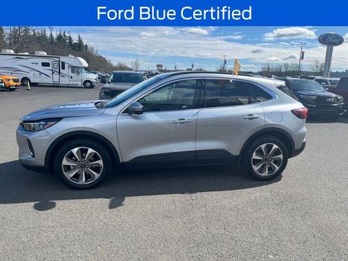 Iconic Silver Metallic 2023 Ford Escape Platinum