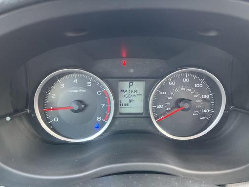 Ice Silver Metallic 2015 Subaru Forester 2.5i
