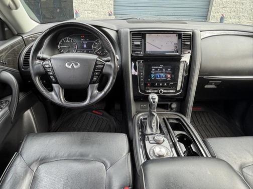 2021 INFINITI QX80 Luxe