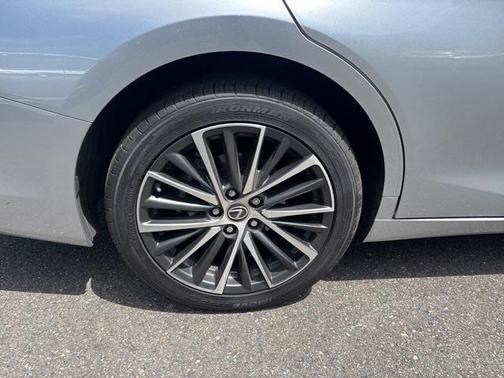2023 Lexus ES 250 Base