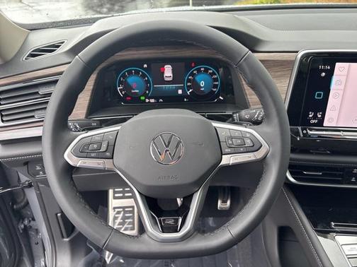 2025 Volkswagen Atlas 2.0T SEL Premium R-Line 4MOTION