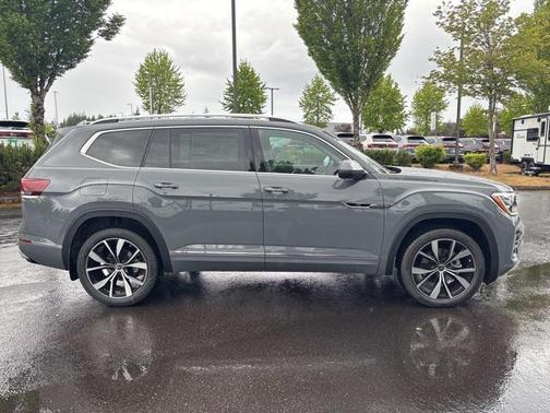2025 Volkswagen Atlas 2.0T SEL Premium R-Line 4MOTION