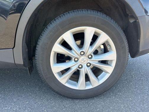 Cherry 2014 Toyota RAV4 Limited