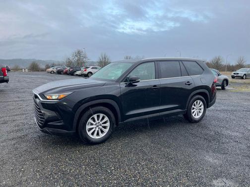 2025 Toyota Grand Highlander XLE