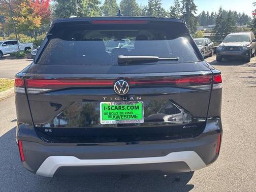 2025 Volkswagen Tiguan 2.0T SE 4MOTION