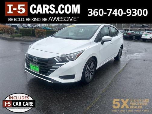 Aspen White Tricoat 2023 Nissan Versa 1.6 SV