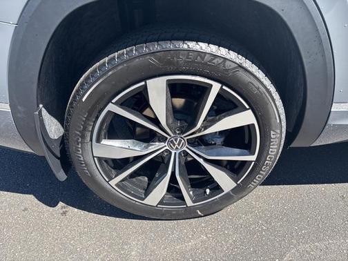 2025 Volkswagen Atlas 2.0T SEL Premium R-Line 4MOTION