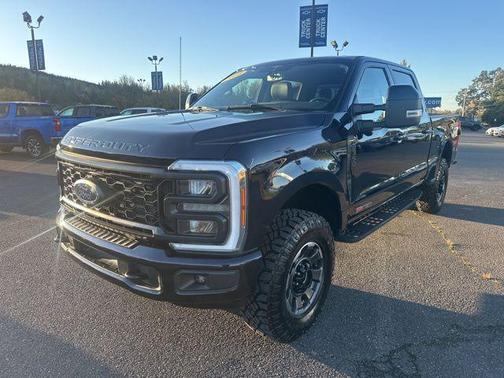2023 Ford F-350 Lariat