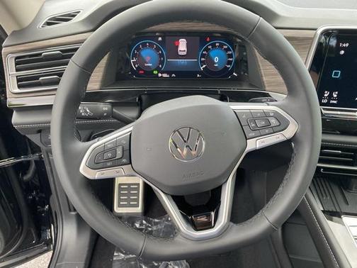 2025 Volkswagen Atlas 2.0T SEL Premium R-Line 4MOTION