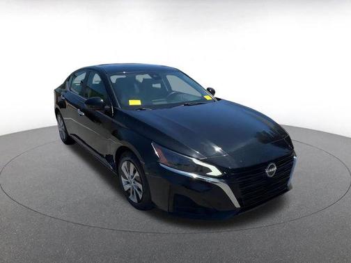 2023 Nissan Altima S FWD