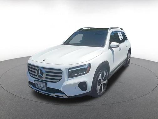 Polar White 2025 Mercedes-Benz GLB 250 Base