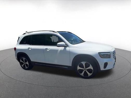 Polar White 2025 Mercedes-Benz GLB 250 Base