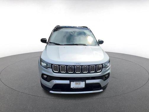 Silver Zynith Metallic Clearcoat 2025 Jeep Compass Limited