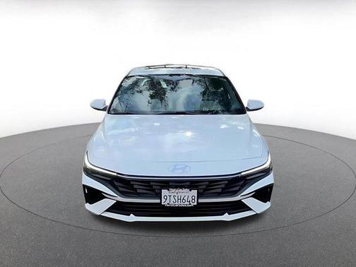 2025 Hyundai ELANTRA SEL