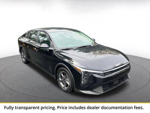 Aurora Black Pearl 2025 Kia K4 LXS