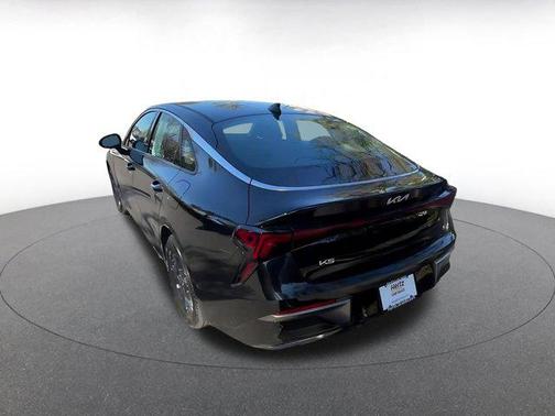 Aurora Black Pearl 2025 Kia K5 LXS