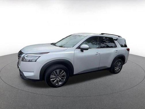 Brilliant Silver Metallic 2025 Nissan Pathfinder SV FWD