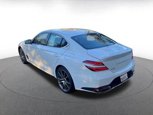 2025 Genesis G70 2.5T RWD