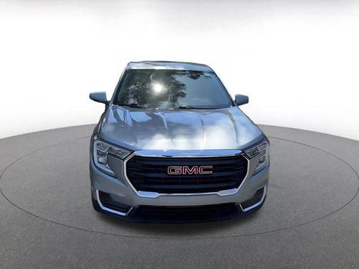 Sterling Metallic 2024 GMC Terrain SLE