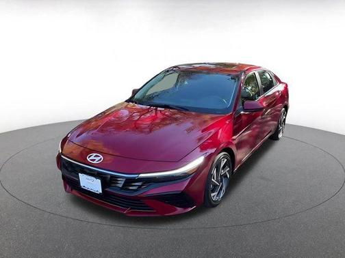 2025 Hyundai ELANTRA SEL