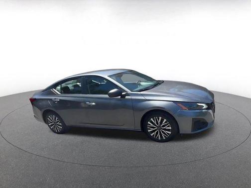 Gun Metallic 2025 Nissan Altima SV FWD