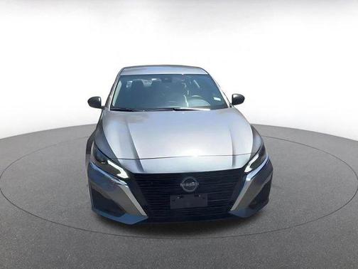 Gun Metallic 2025 Nissan Altima SV FWD
