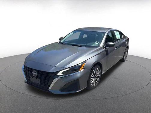 Gun Metallic 2025 Nissan Altima SV FWD
