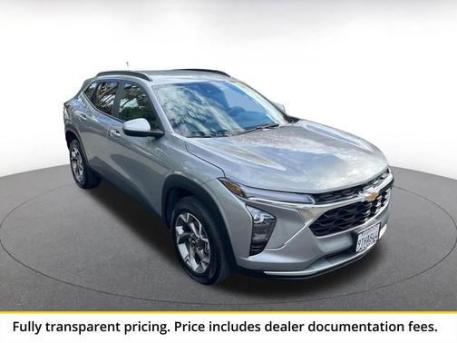 Sterling Gray Metallic 2025 Chevrolet Trax LT