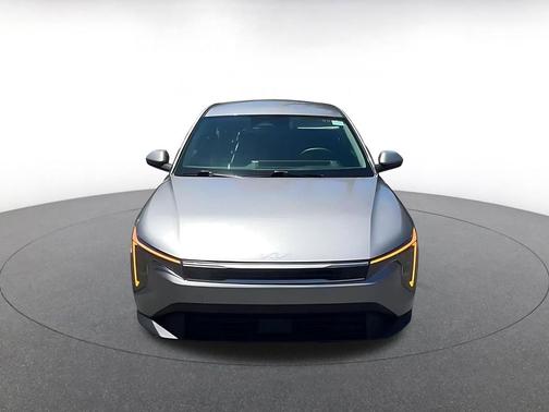 Interstellar Gray 2025 Kia K4 LXS