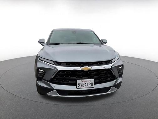 Sterling Gray Metallic 2025 Chevrolet Blazer 2LT