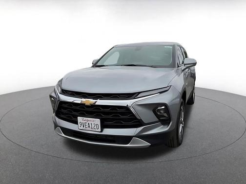 Sterling Gray Metallic 2025 Chevrolet Blazer 2LT