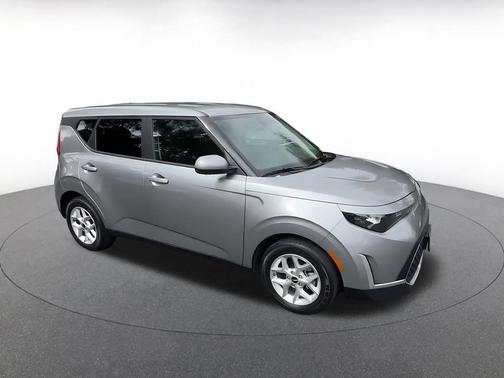 Steel Gray 2025 Kia Soul LX
